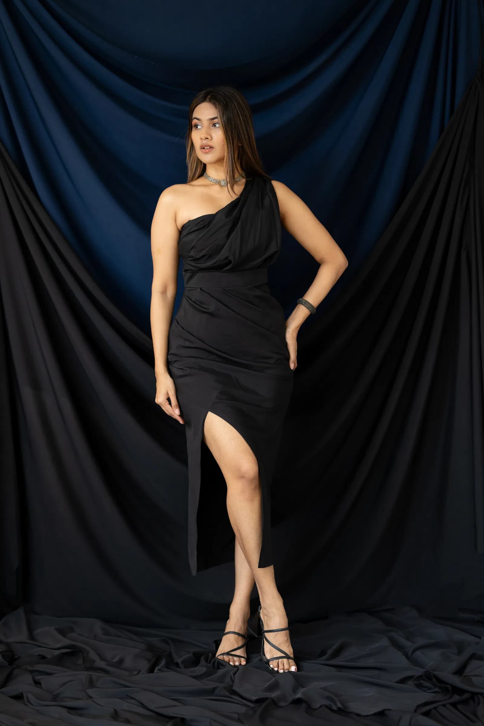 Black One-Shoulder Slit Midi Dress