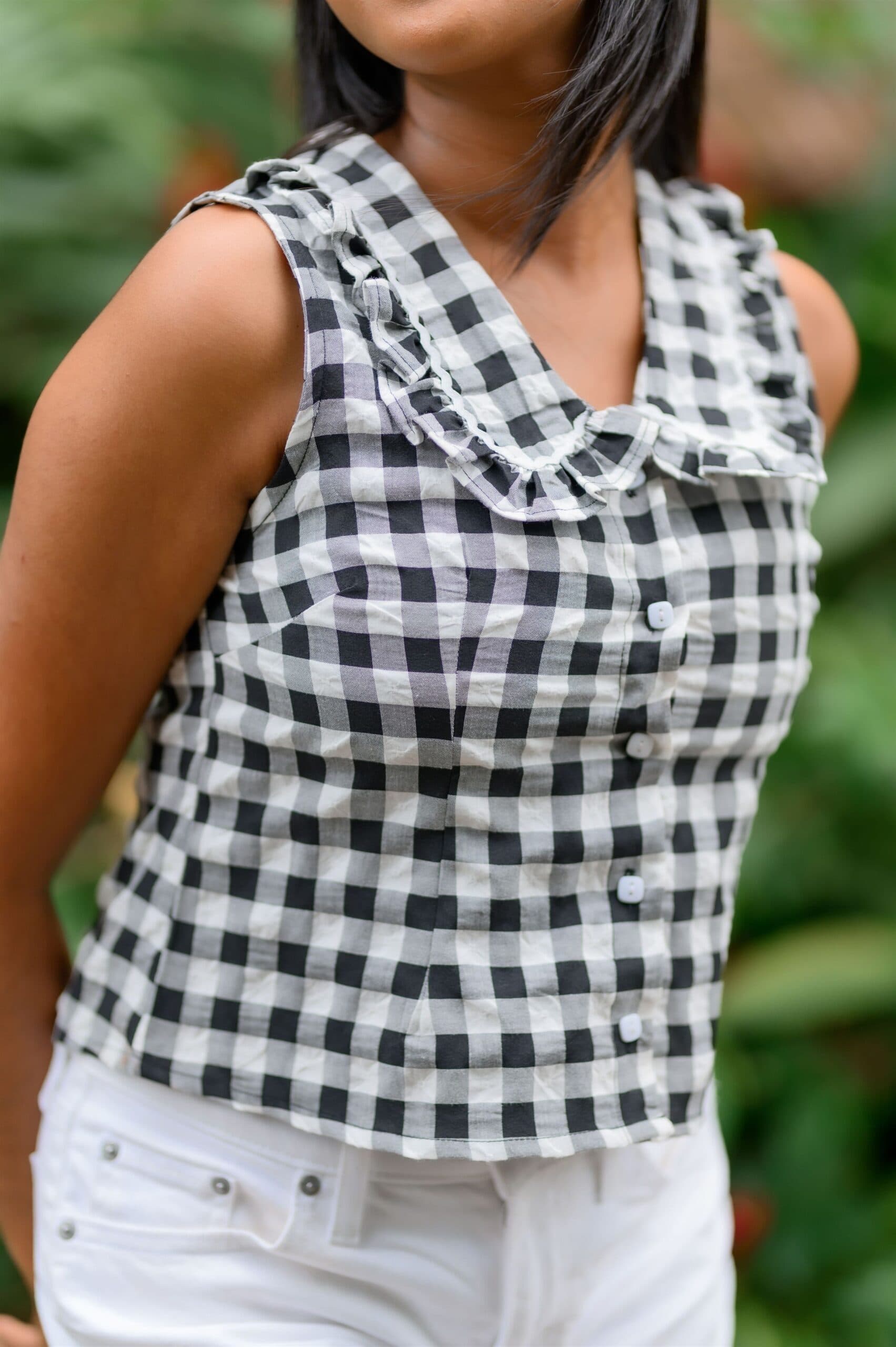 Cozy Elagance Black and White Crop Top